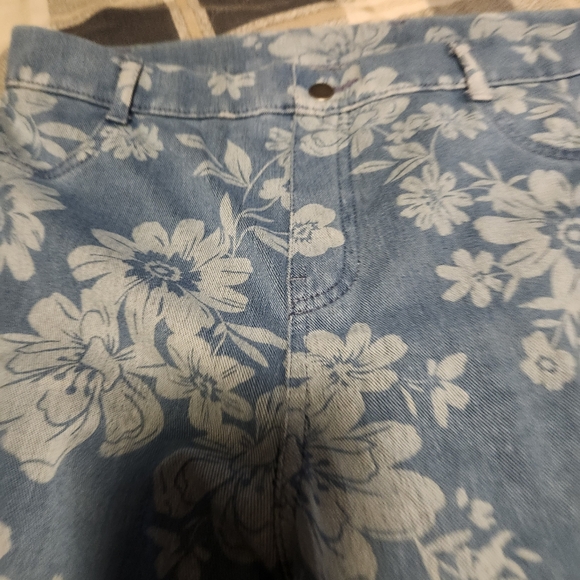 Denim - ❄️🔥Womans Flower Printed Skinny Jeans, Large 12-14